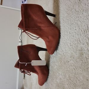 Ladies dark orange, size 8, ankle boots.